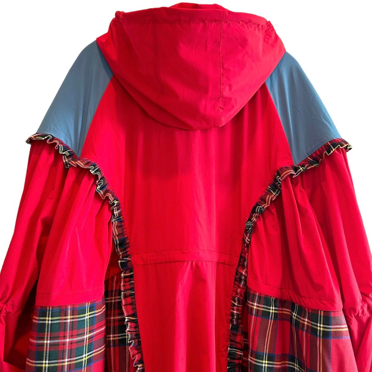 HEIHEI 2023AW 極美品 ナイロンフーディーワンピース RED レッド HEIHEI 2023AW 極美品 ナイロンフーディーワンピース RED レッド