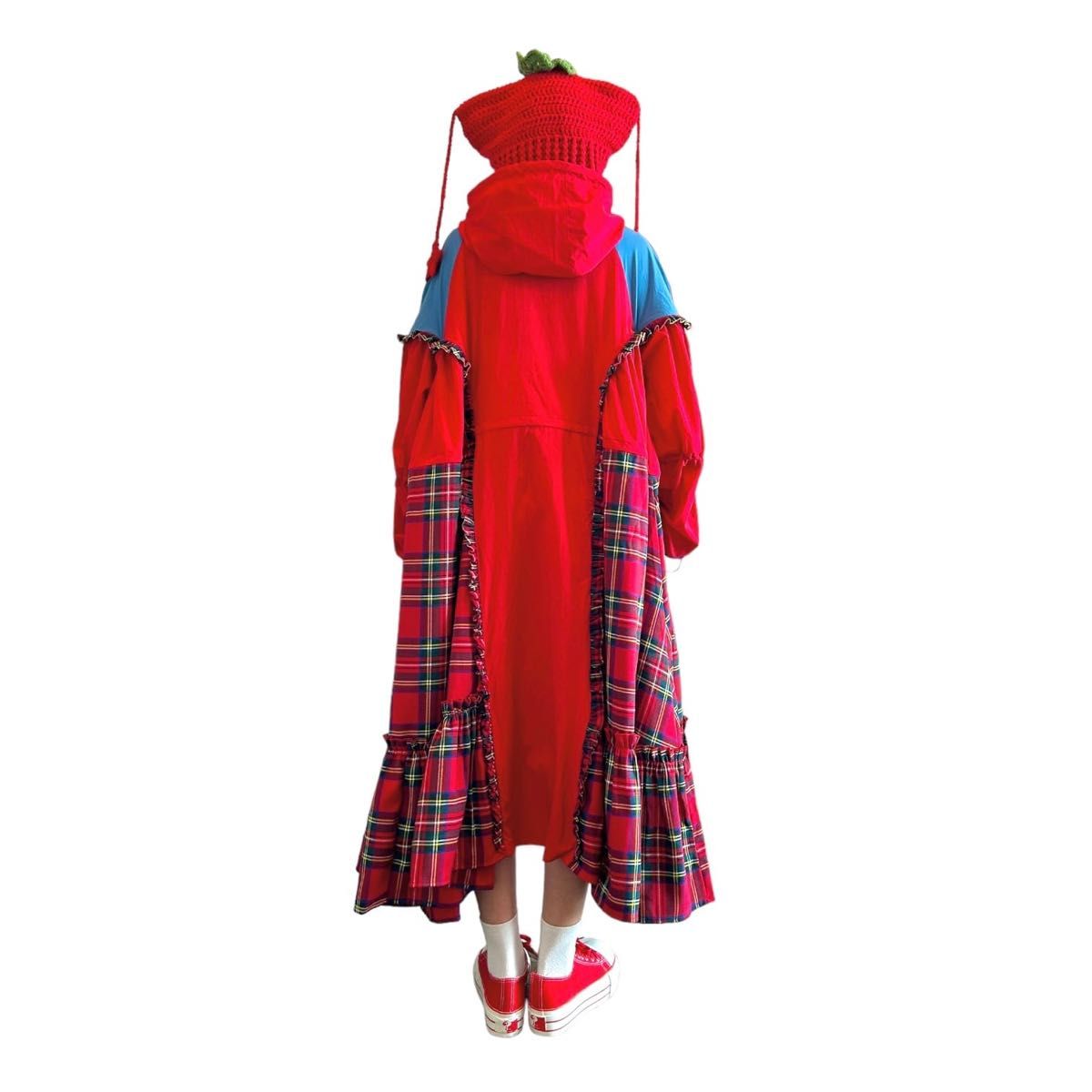 HEIHEI 2023AW 極美品 ナイロンフーディーワンピース RED レッド HEIHEI 2023AW 極美品 ナイロンフーディーワンピース RED レッド