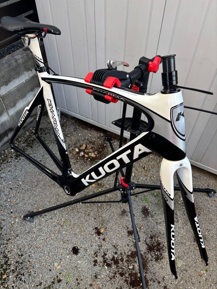 KUOTA KHARMA EVO ロードバイク_カーボンフレーム サイズ 570(XL KUOTA KHARMA EVO ロードバイク_カーボンフレーム サイズ 570(XL