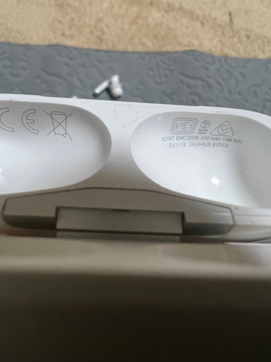 Airpod pro 第1世代|Yahoo!フリマ(旧PayPayフリマ) Airpod pro 第1世代|Yahoo!フリマ(旧PayPayフリマ)