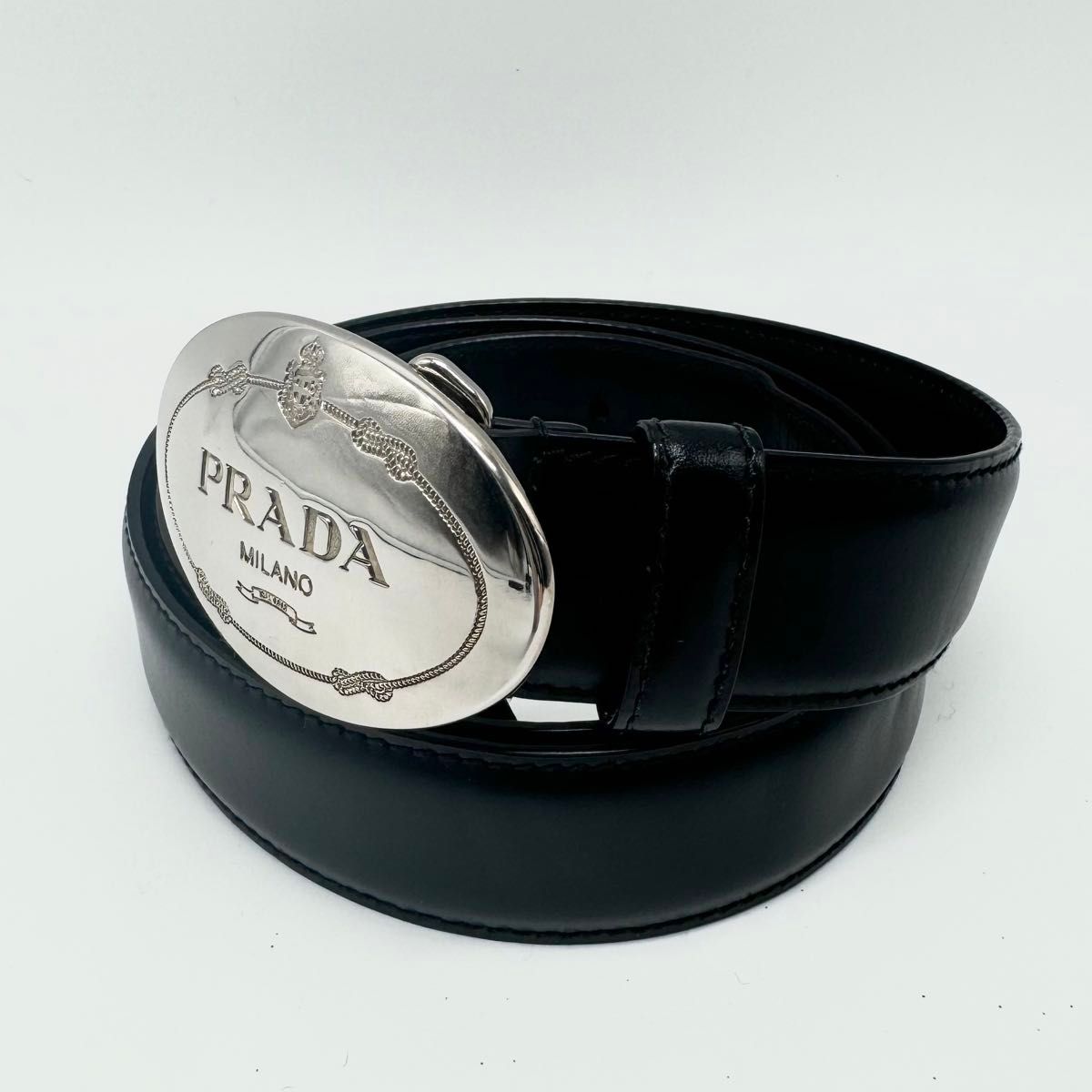 美品】PRADA プラダ オーバルロゴ ロゴバックルベルト ブラック 美品】PRADA プラダ オーバルロゴ ロゴバックルベルト ブラック