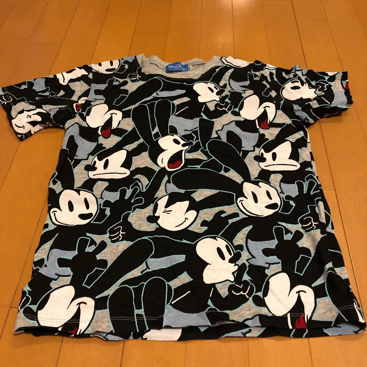 ディズニーリゾート  オズワルド　半袖TシャツS