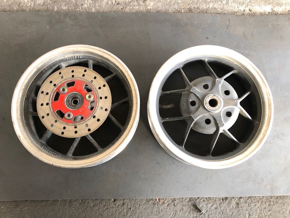 Yahoo!オークション - 希少 JOG90用前後 アルミホイール 90・3wf Yahoo!オークション - 希少 JOG90用前後 アルミホイール 90・3wf