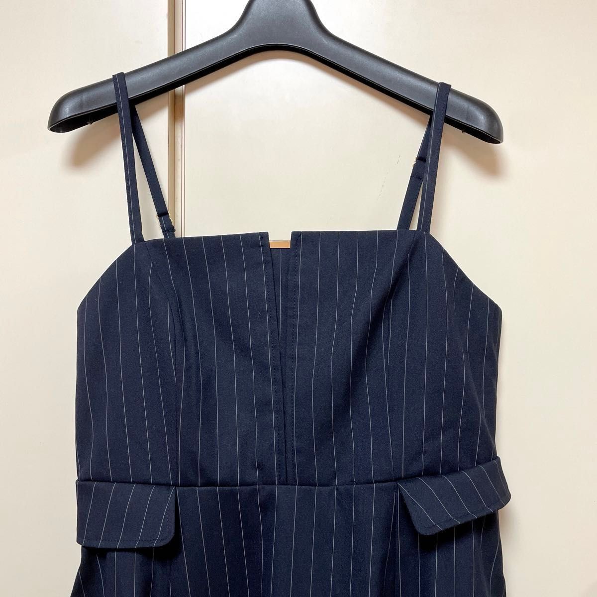 新品 JUSGLITTY ジャスグリッティー フレア キャミ ワンピース 新品 JUSGLITTY ジャスグリッティー フレア キャミ ワンピース