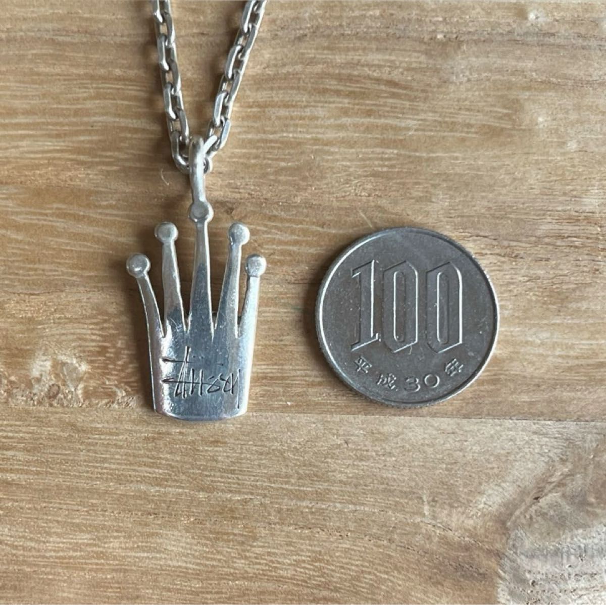 STUSSYステューシー クラウン ネックレス 純正チェーンと925 STUSSYステューシー クラウン ネックレス 純正チェーンと925