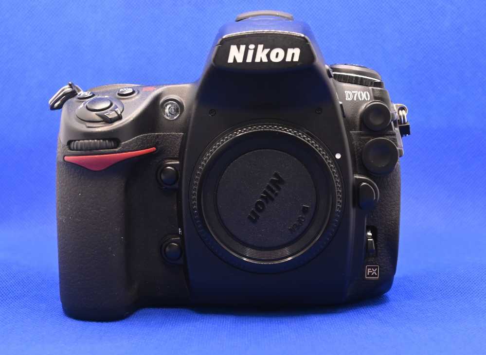 ニコン　一眼レフカメラ　D700 本体