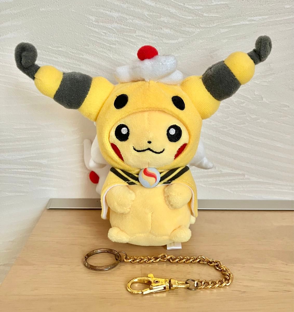 ポケモンセンター限定 ポンチョを着たピカチュウ マスコット ポケモンセンター限定 ポンチョを着たピカチュウ マスコット