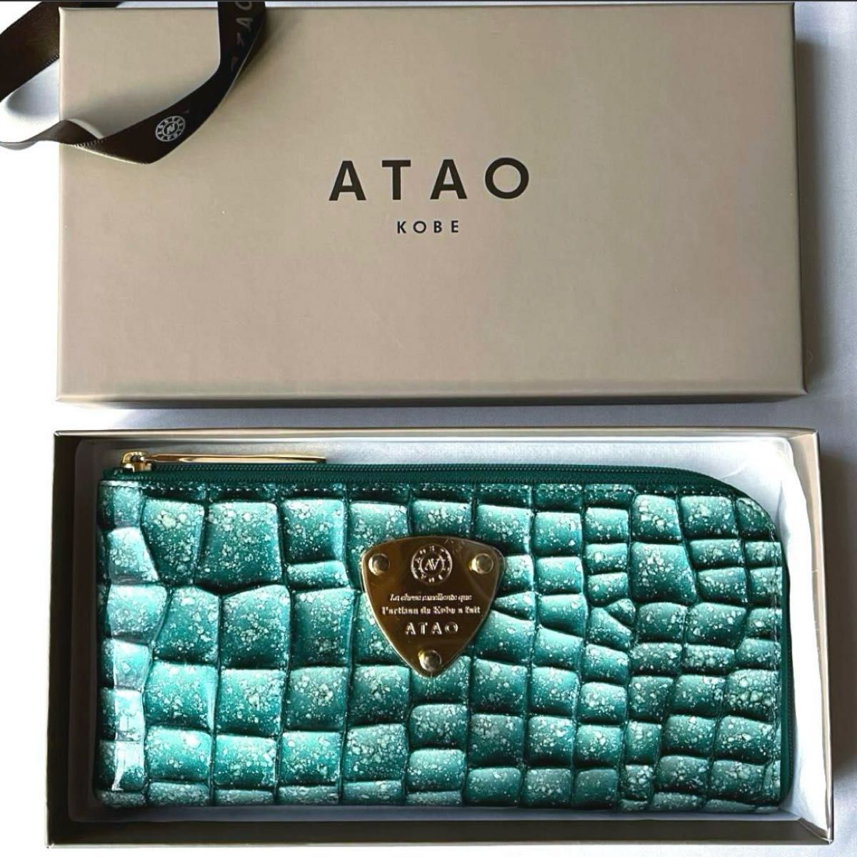 ATAOアタオ リモ クラリティ エバーグリーン 長財布 エナメル ATAOアタオ リモ クラリティ エバーグリーン 長財布 エナメル