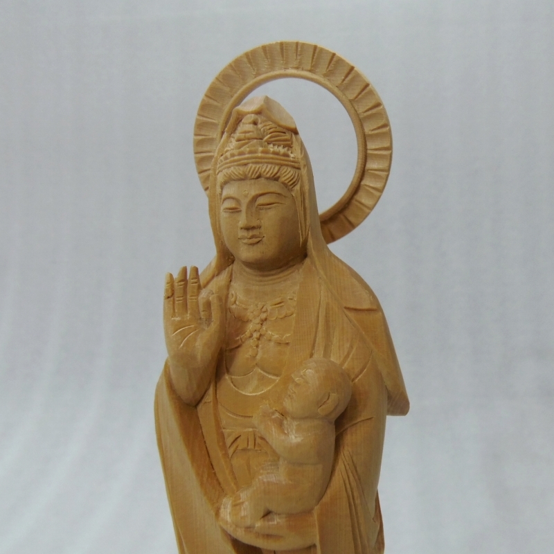 本州送料無料！決算特価！仏像★ヒバ材 慈母観音菩薩像4.5寸立★高さ：約22cm