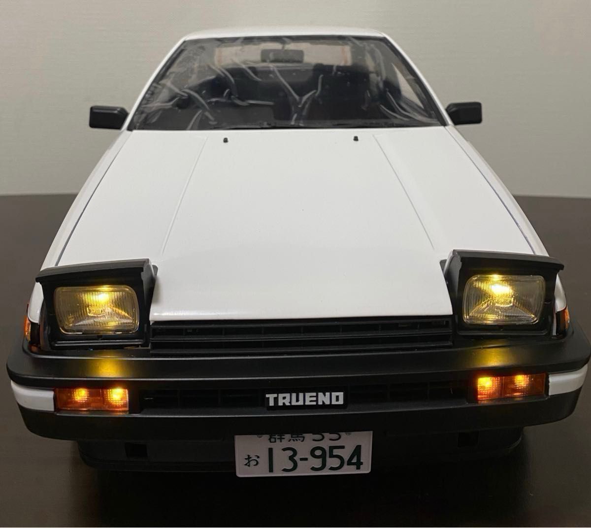 ディアゴスティーニ AE86 1/8 頭文字Dナンバープレートと藤原 ディアゴスティーニ AE86 1/8 頭文字Dナンバープレートと藤原