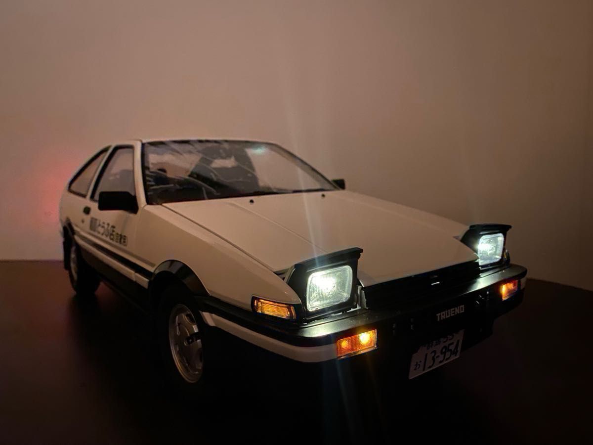 ディアゴスティーニ AE86 1/8 頭文字Dナンバープレートと藤原 ディアゴスティーニ AE86 1/8 頭文字Dナンバープレートと藤原