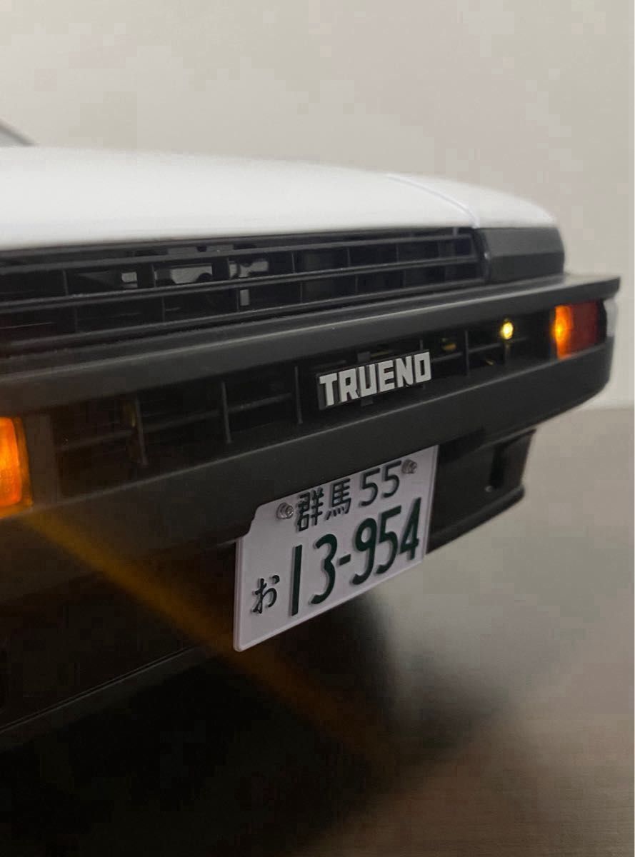 ディアゴスティーニ AE86 1/8 頭文字Dナンバープレートと藤原 ディアゴスティーニ AE86 1/8 頭文字Dナンバープレートと藤原