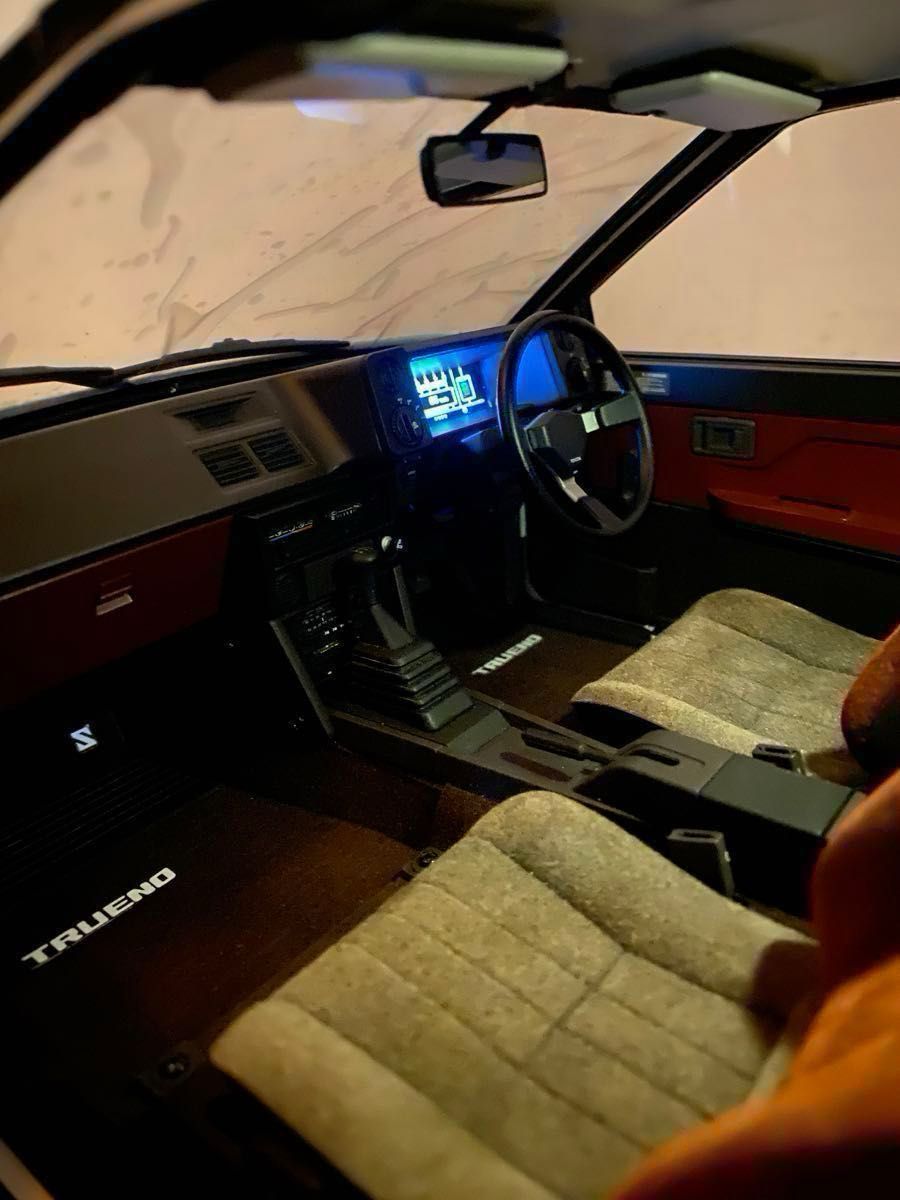 ディアゴスティーニ AE86 1/8 頭文字Dナンバープレートと藤原 ディアゴスティーニ AE86 1/8 頭文字Dナンバープレートと藤原
