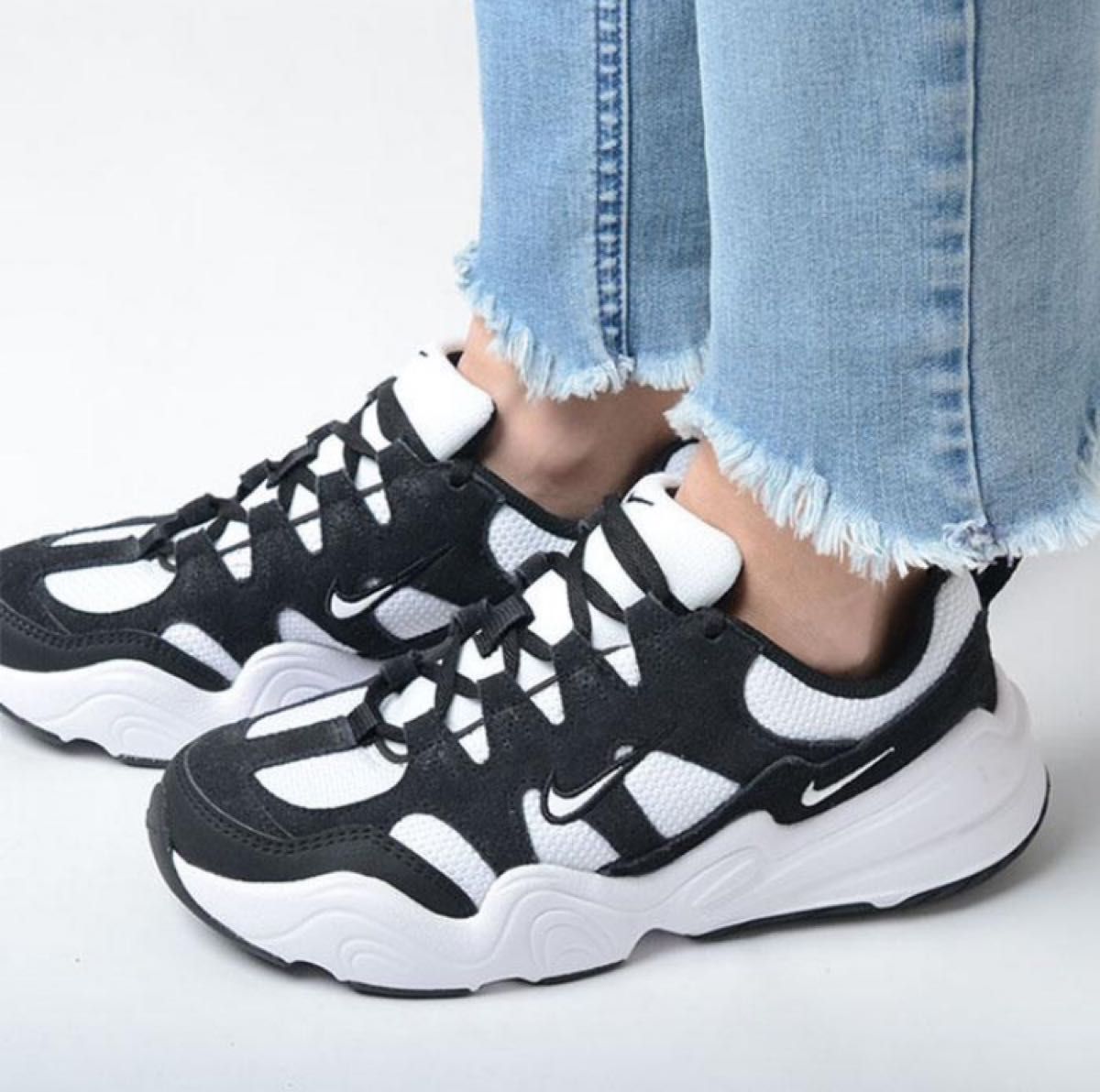 定価14300円23 5cm ナイキ テック ヘラ スニーカー NIKE TECH 定価14300円23 5cm ナイキ テック ヘラ スニーカー NIKE TECH