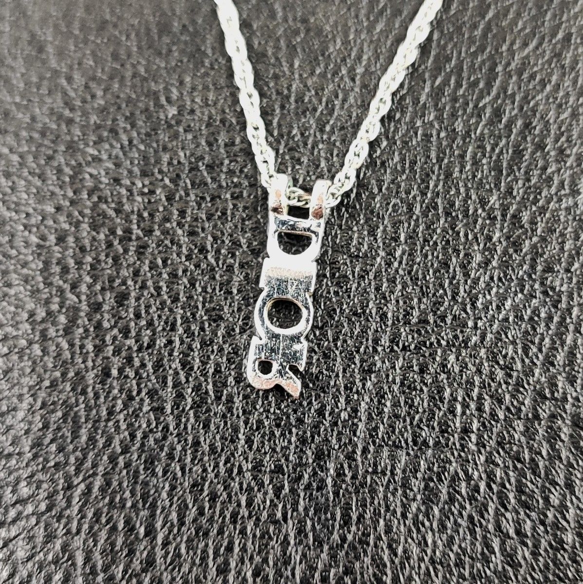 DIOR ディオール ネックレス ロゴ シルバー|Yahoo!フリマ(旧 DIOR ディオール ネックレス ロゴ シルバー|Yahoo!フリマ(旧