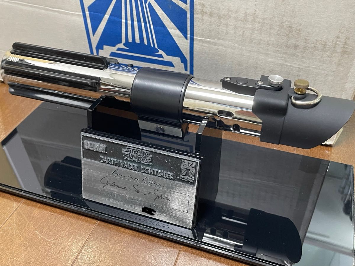 超貴重 完品 icons社製 ダースベイダー ライトセーバー 直筆 超貴重 完品 icons社製 ダースベイダー ライトセーバー 直筆