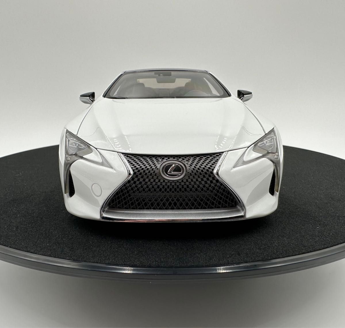 AUTOart オートアート 1/18スケール レクサスLC500 メタリック AUTOart オートアート 1/18スケール レクサスLC500 メタリック