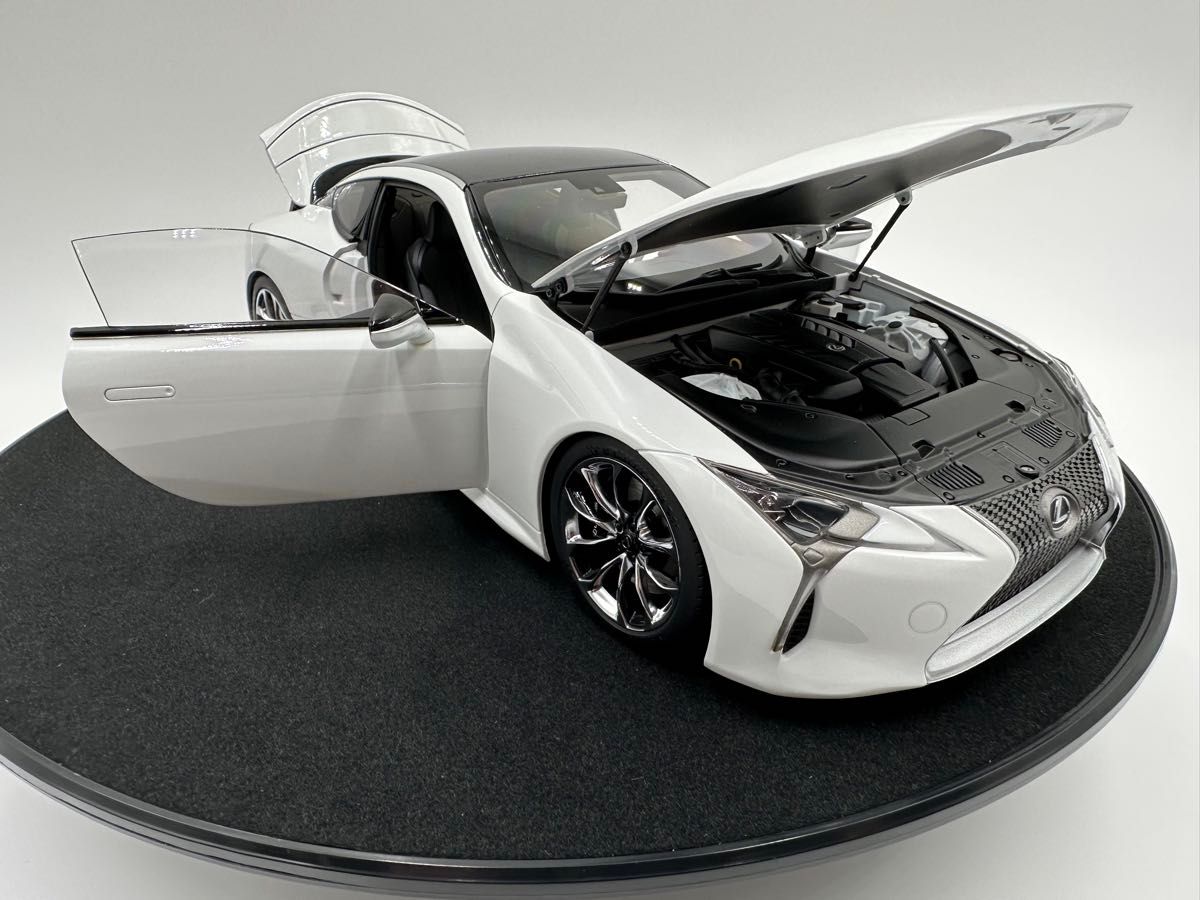 AUTOart オートアート 1/18スケール レクサスLC500 メタリック AUTOart オートアート 1/18スケール レクサスLC500 メタリック