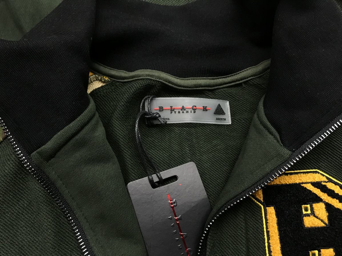 USA限定 【XL】 ブラックピラミッド BLACKPYRAMID 日本未入荷 USA限定 【XL】 ブラックピラミッド BLACKPYRAMID 日本未入荷