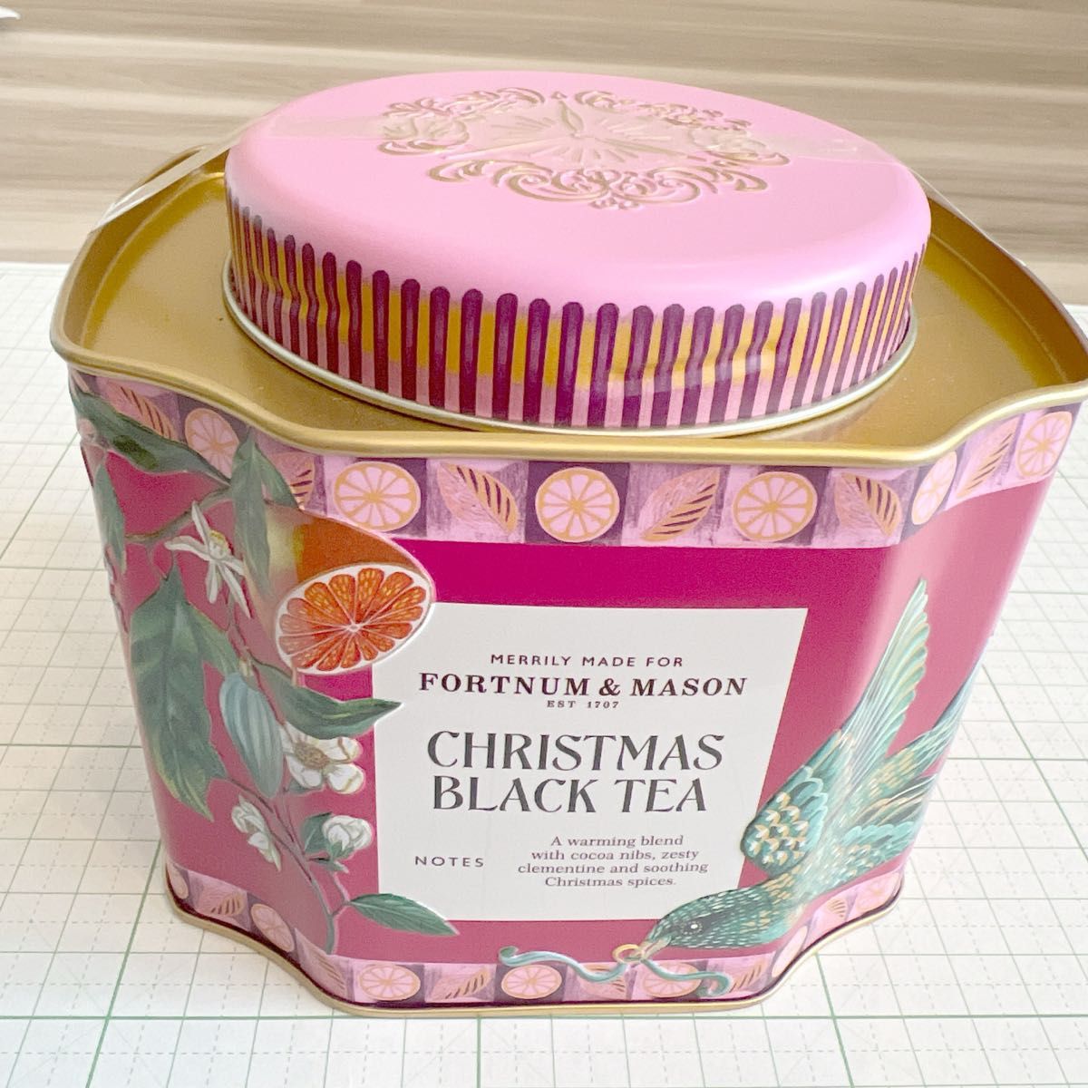 フォートナム&メイソン クリスマス ブラックティー200g缶入り FORTNUM & MASON CHRISTMAS BLACK TEA 200g フォートナム