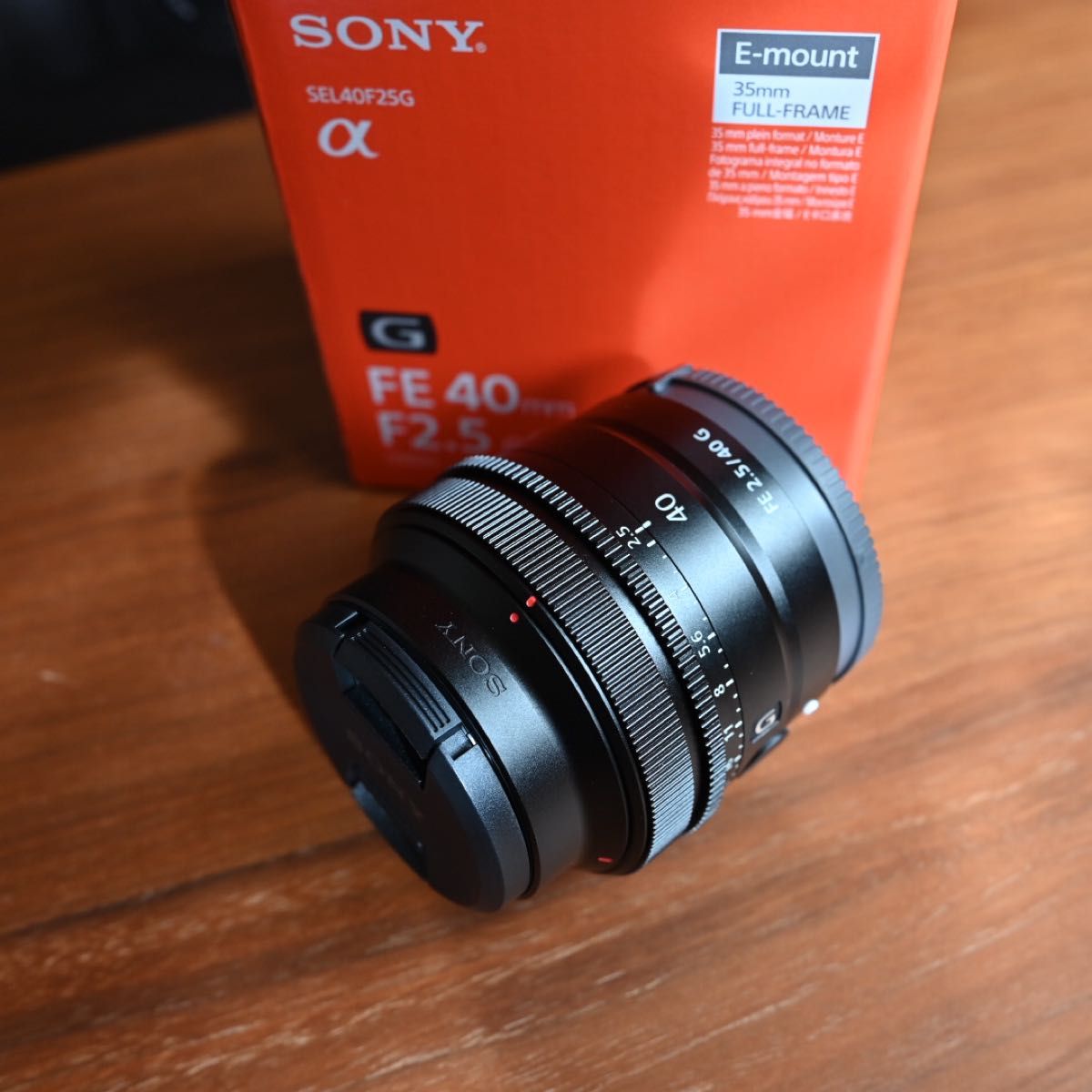 極美品】 SONY 単焦点レンズ FE 40mm F2 5 G(SEL40F25G)メーカー 極美品】 SONY 単焦点レンズ FE 40mm F2 5 G(SEL40F25G)メーカー
