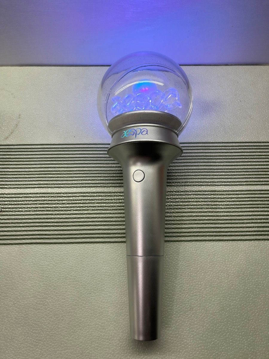 aespa ペンライト トレカ付き LIGHT|Yahoo!フリマ(旧PayPay aespa ペンライト トレカ付き LIGHT|Yahoo!フリマ(旧PayPay