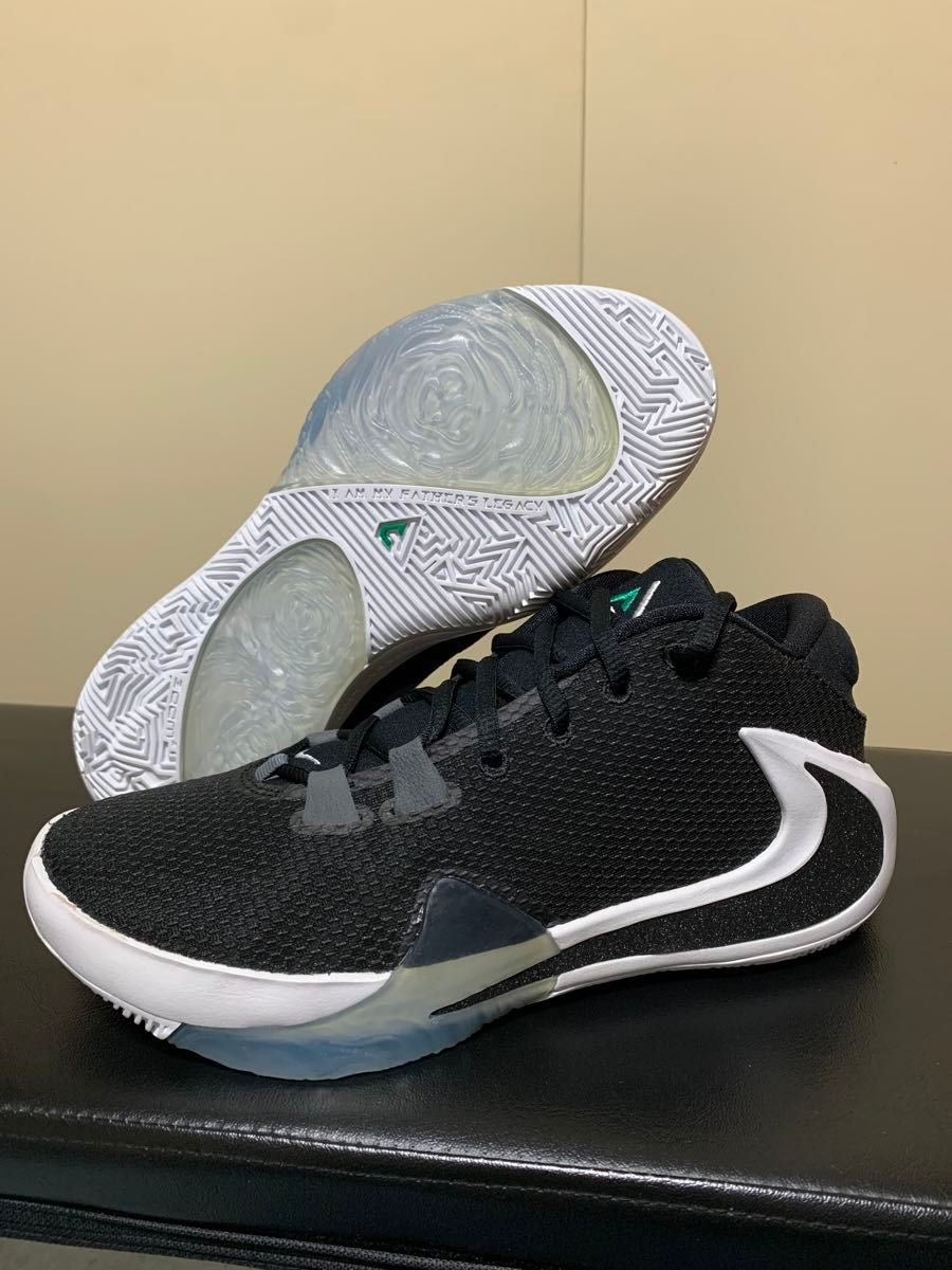 NIKE zoom freak 1 ズームフリーク1 25.5cm バッシュ