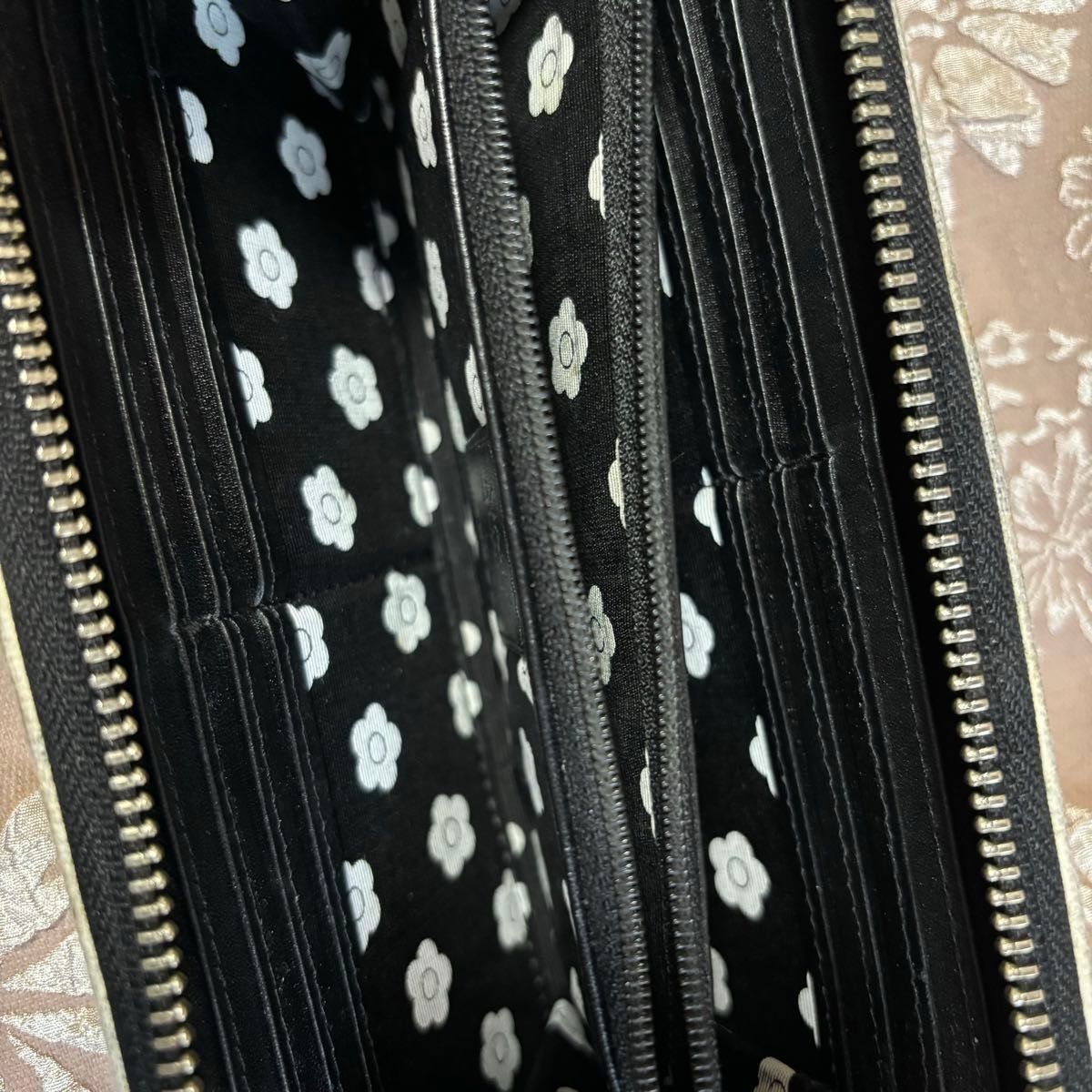 マリークワント MARY QUANT 長財布 デイジー ブランド マリークワント MARY QUANT 長財布 デイジー ブランド