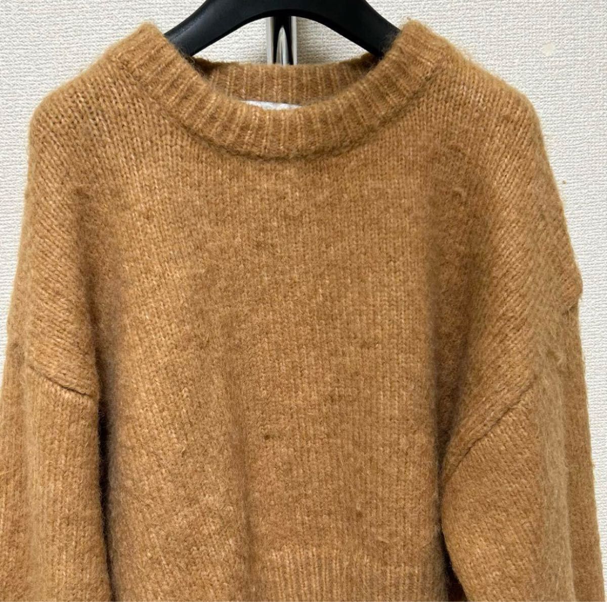 美品ZARAザラクロップド丈長袖ニットセーターSゴールデン 美品ZARAザラクロップド丈長袖ニットセーターSゴールデン