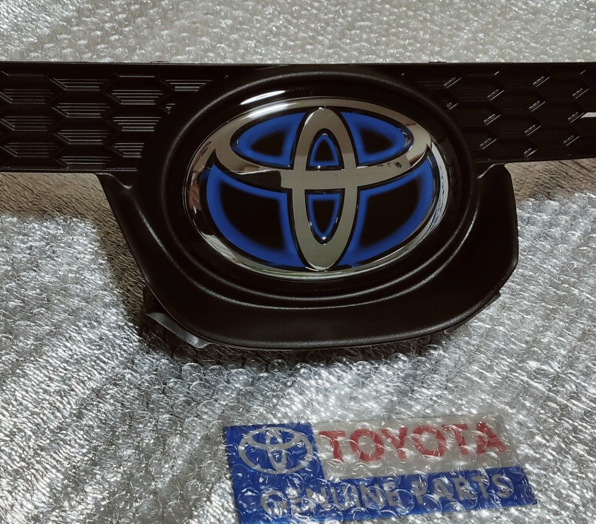 カローラツーリング エンブレム フロントグリルセット 北米仕様 カローラツーリング エンブレム フロントグリルセット 北米仕様
