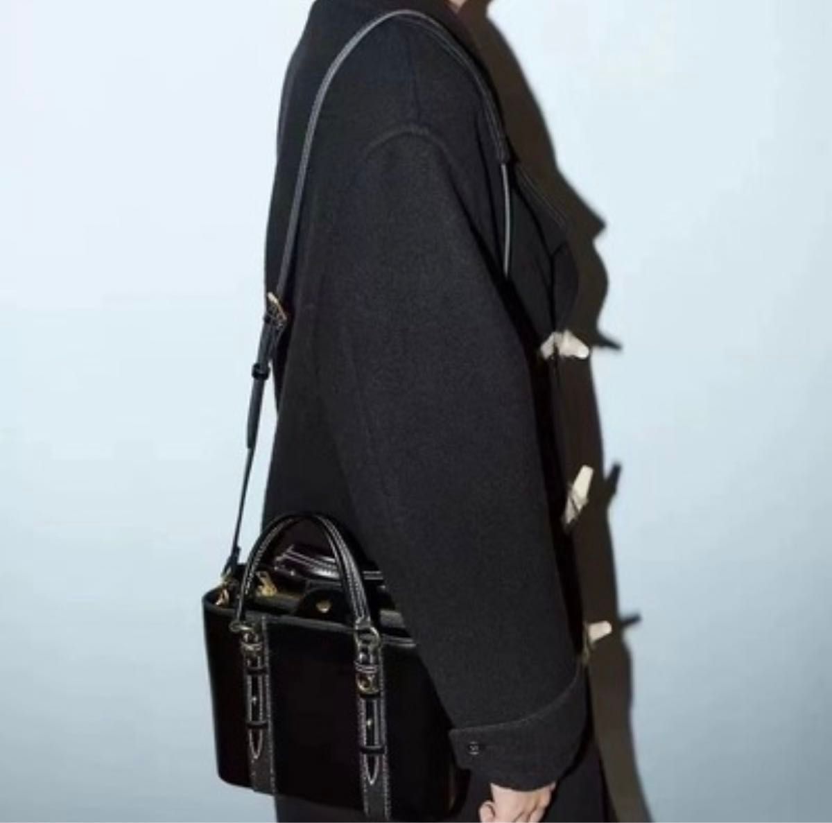 ZARA シティバッグ ショルダー 黒|Yahoo!フリマ(旧PayPayフリマ) ZARA シティバッグ ショルダー 黒|Yahoo!フリマ(旧PayPayフリマ)