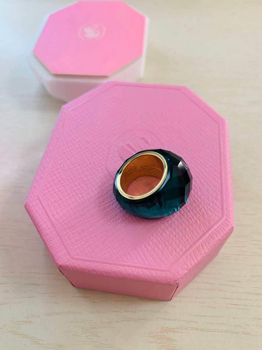 新品 極美品 スワロフスキーSwarovski リング ニルヴァーナ