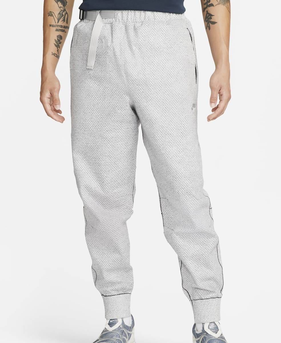 新品 送料込 NIKE NSW TECH PACK TFADV NK FORWARD PANTS L 新品 送料込 NIKE NSW TECH PACK TFADV NK FORWARD PANTS L