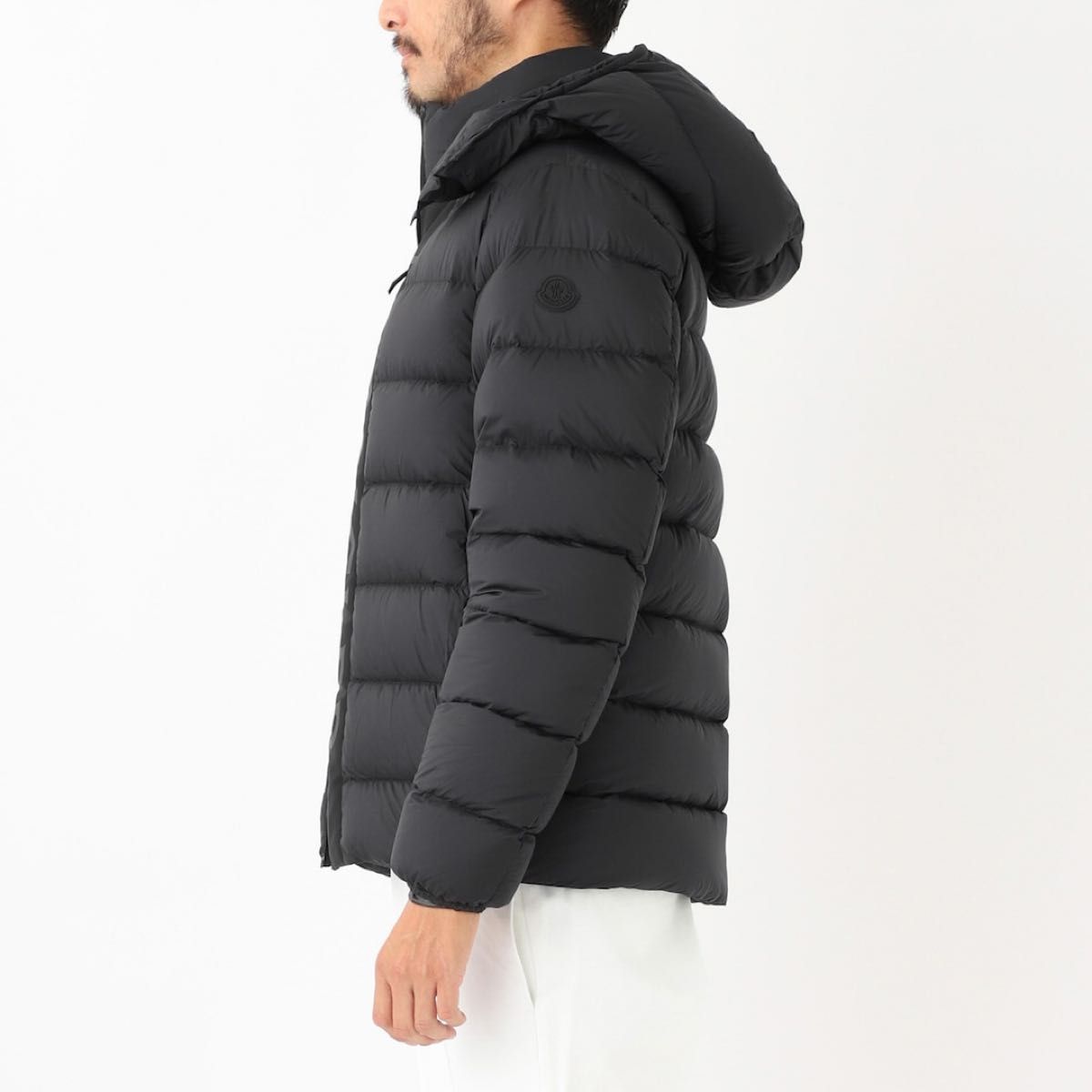 新品未使用】MONCLER モンクレール Ume サイズ7 ショートダウン 新品未使用】MONCLER モンクレール Ume サイズ7 ショートダウン