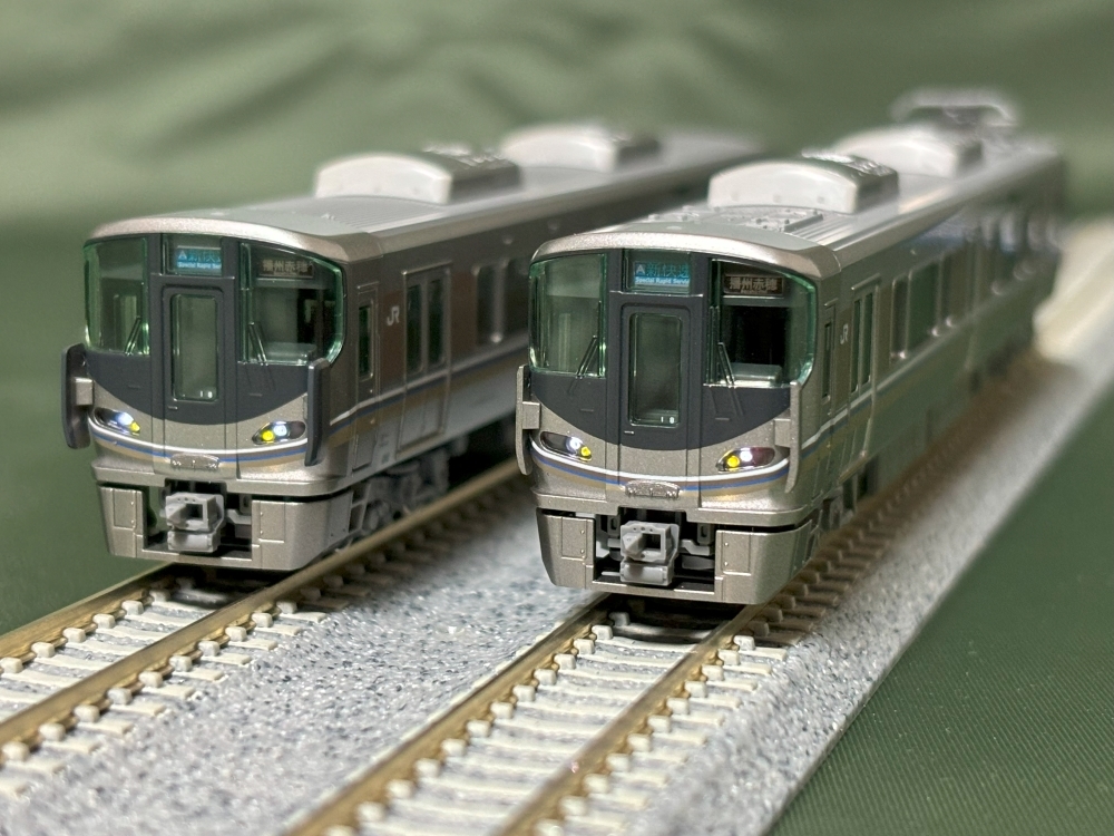 ファッション 通販 ゆうパック80サイズ カトー KATO KATO純正4両用ブックケース付 近郊形電車
