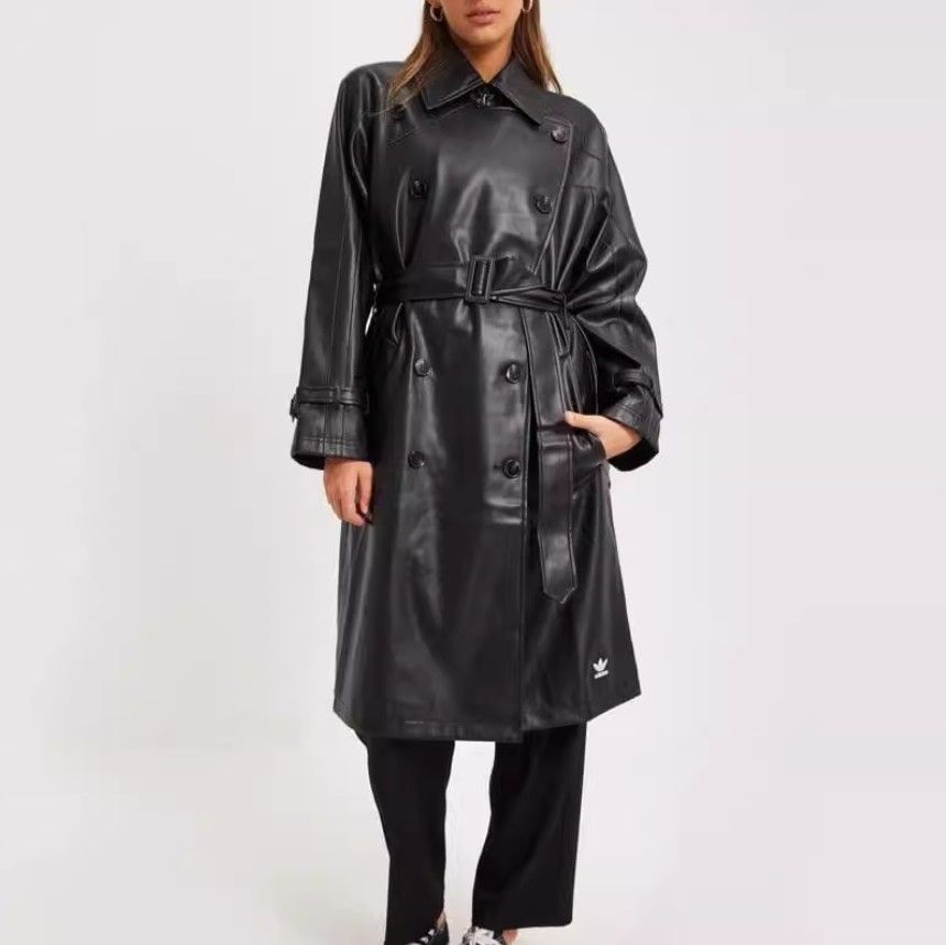 新品タグ付き adidas originals アディダス フェイクレザー 新品タグ付き adidas originals アディダス フェイクレザー