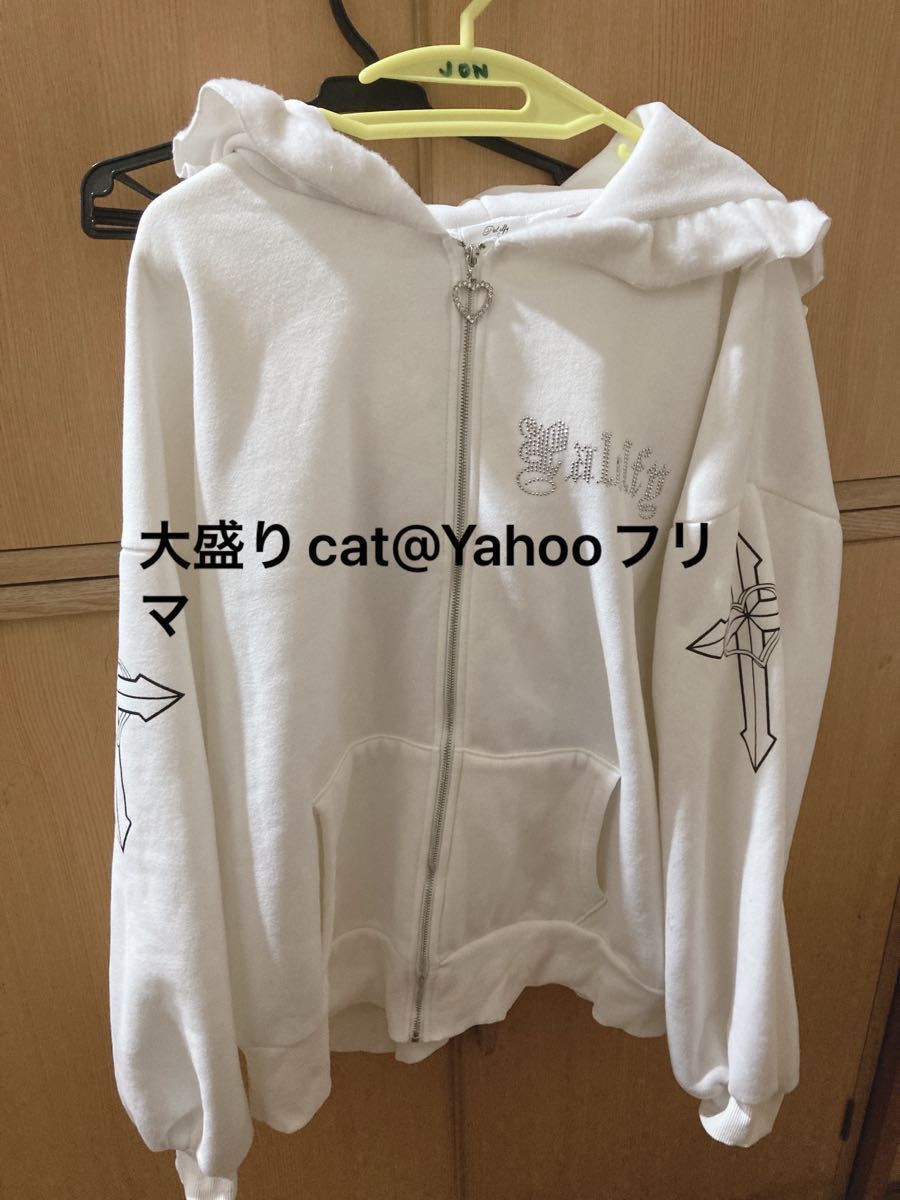 Pal elfy パルエルフィー 裏起毛 フリル ジップ パーカー Pal elfy パルエルフィー 裏起毛 フリル ジップ パーカー