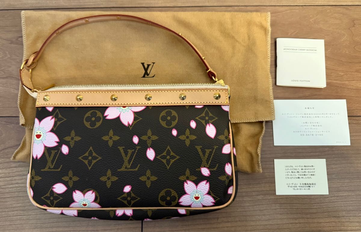 未使用LOUIS VUITTON 村上隆アクセサリーポーチ チェリー 未使用LOUIS VUITTON 村上隆アクセサリーポーチ チェリー