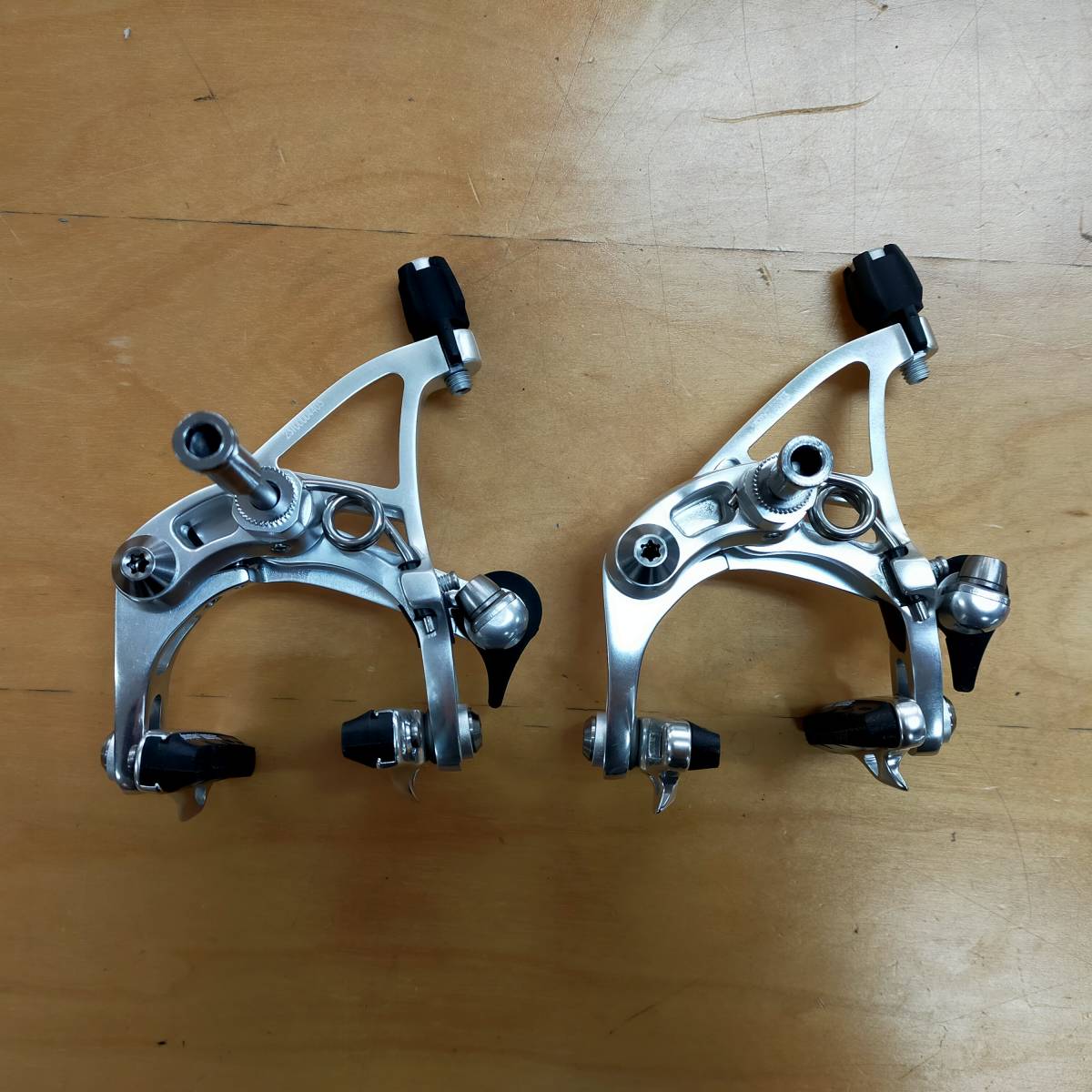 新品未使用 RED レッド キャリパーブレーキ 初代 シルバー 新品未使用 RED レッド キャリパーブレーキ 初代 シルバー