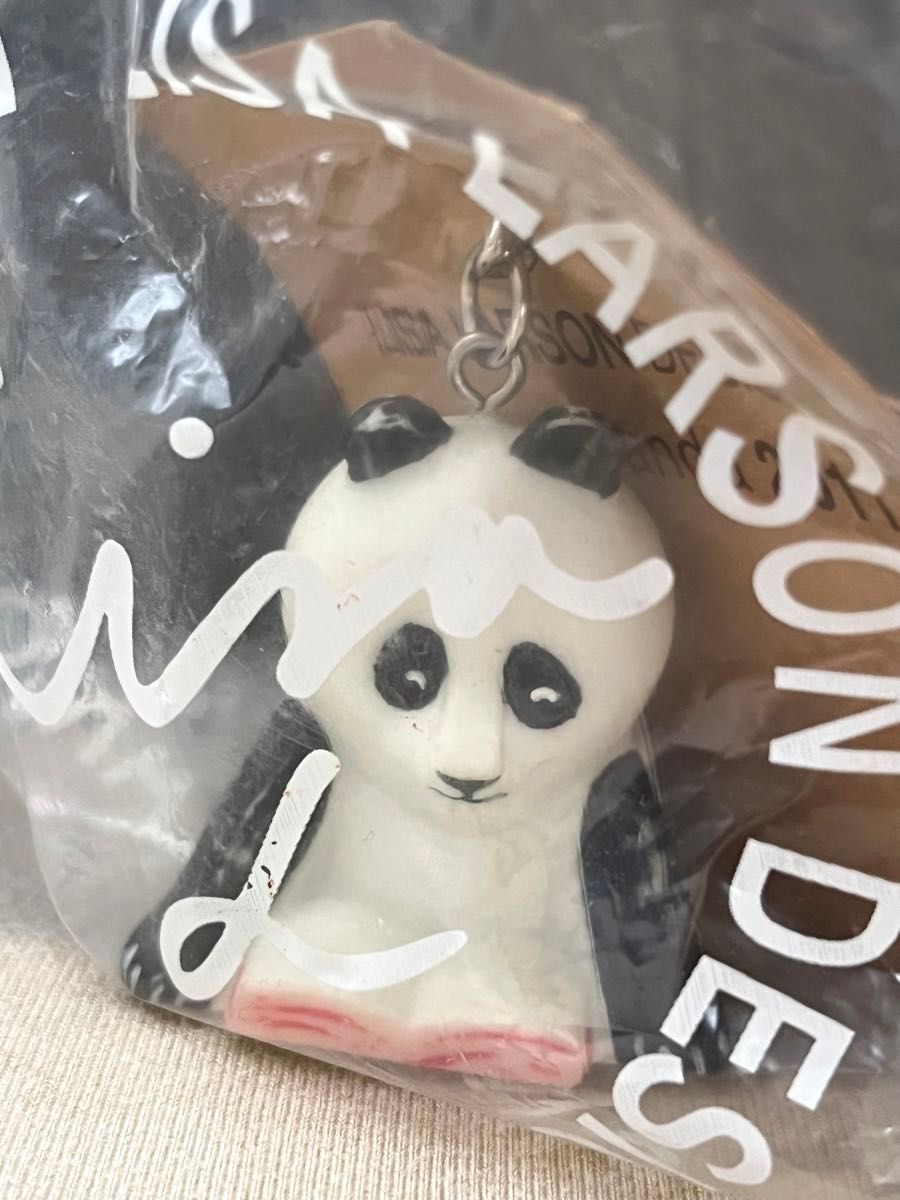 新潮社 コラボ リサ・ラーソン パンダ キーホルダー 非売品 新潮社 コラボ リサ・ラーソン パンダ キーホルダー 非売品