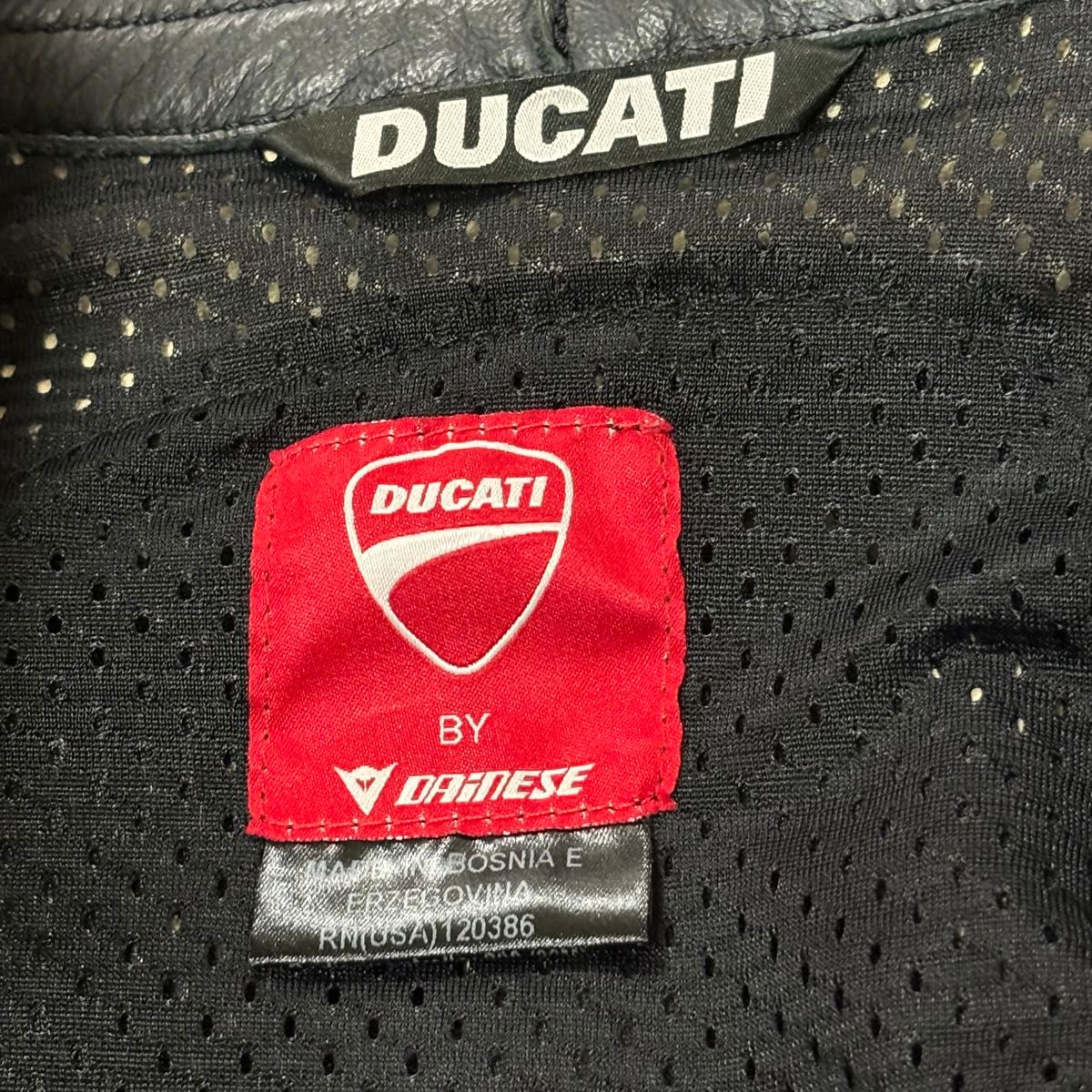 DUCATI DAINESE レザージャケット 42 プロテクター バイク DUCATI DAINESE レザージャケット 42 プロテクター バイク