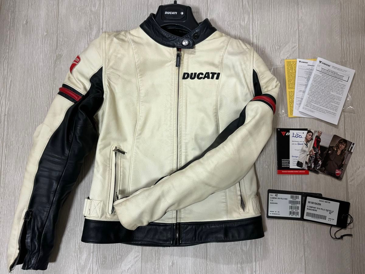 DUCATI DAINESE レザージャケット 42 プロテクター バイク DUCATI DAINESE レザージャケット 42 プロテクター バイク