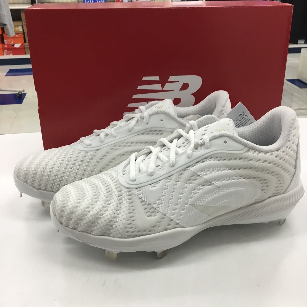 ニューバランス 野球 スパイク 白 大谷モデル 新品未使用27 0cm ニューバランス 野球 スパイク 白 大谷モデル 新品未使用27 0cm