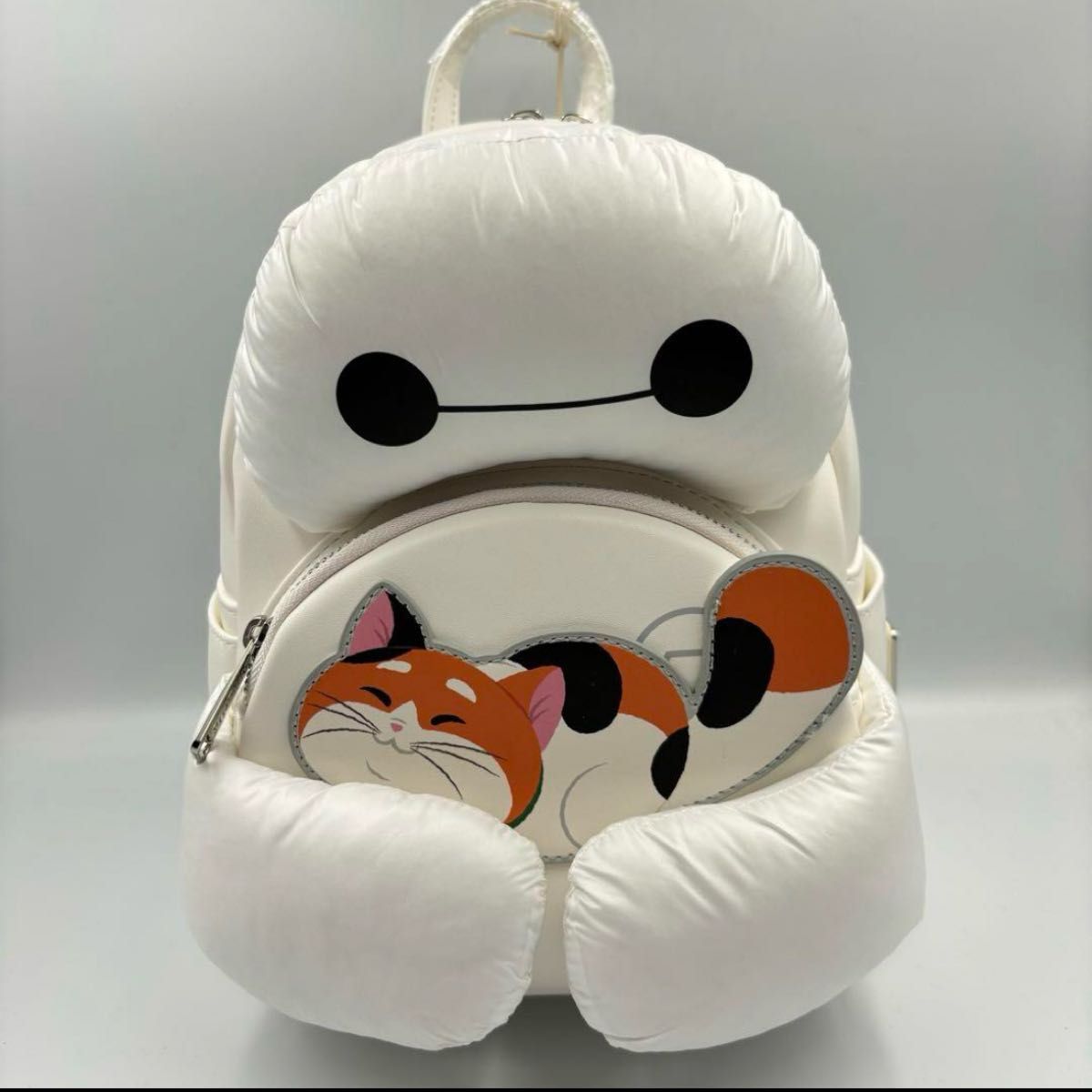 loungefly ラウンジフライ リュック ベイマックス モチ loungefly ラウンジフライ リュック ベイマックス モチ