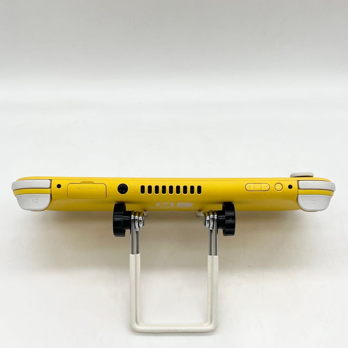液晶美品】Switch Lite スイッチライトイエロー 本体 動作品 液晶美品】Switch Lite スイッチライトイエロー 本体 動作品