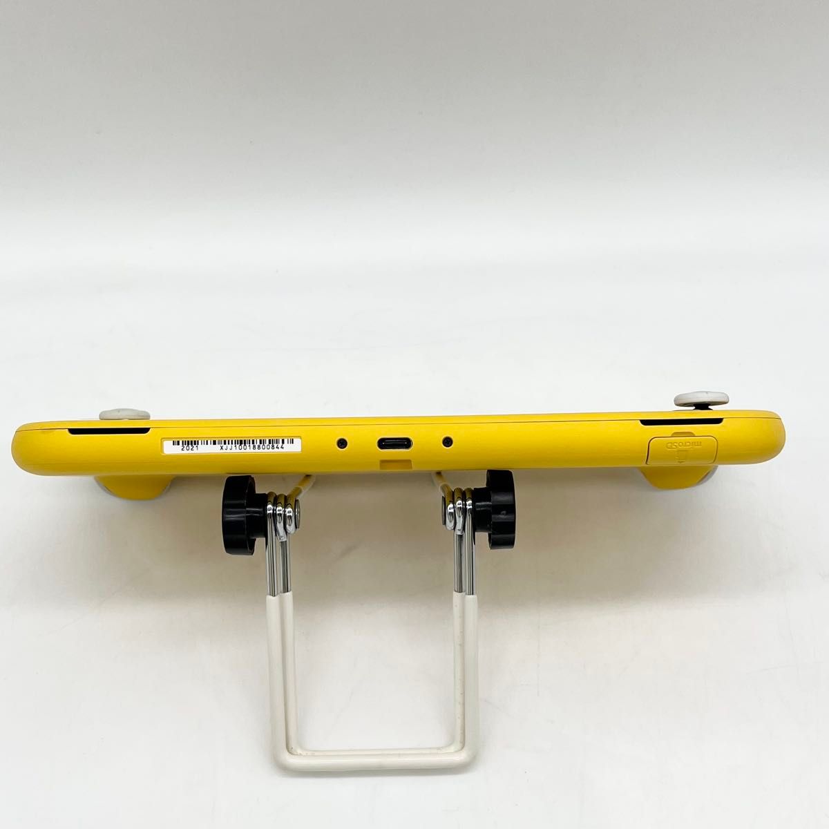 液晶美品】Switch Lite スイッチライトイエロー 本体 動作品 液晶美品】Switch Lite スイッチライトイエロー 本体 動作品