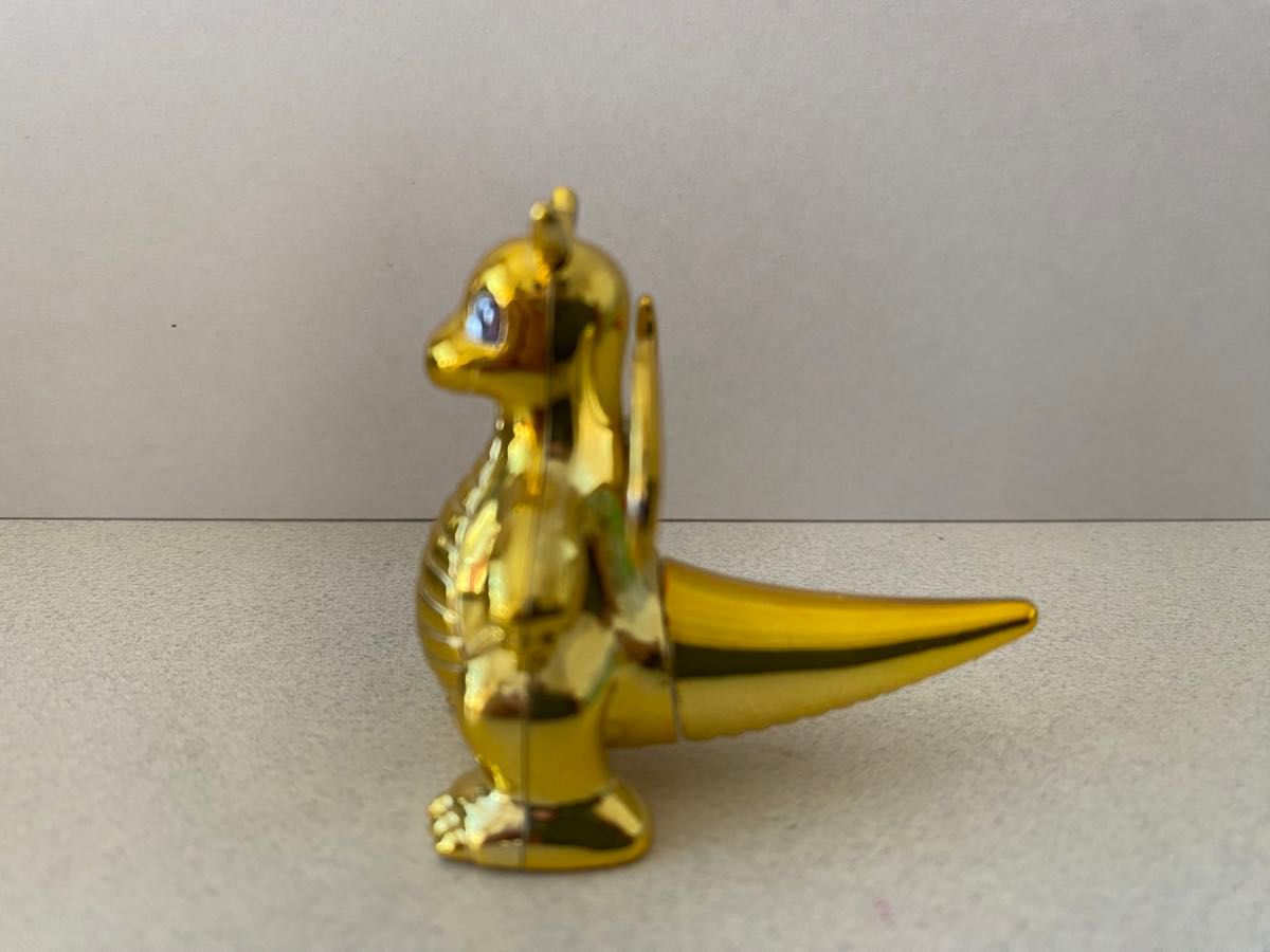 初代 ポケモン ピカチュウ ピッピ カイリュー サンダー 金色 初代 ポケモン ピカチュウ ピッピ カイリュー サンダー 金色
