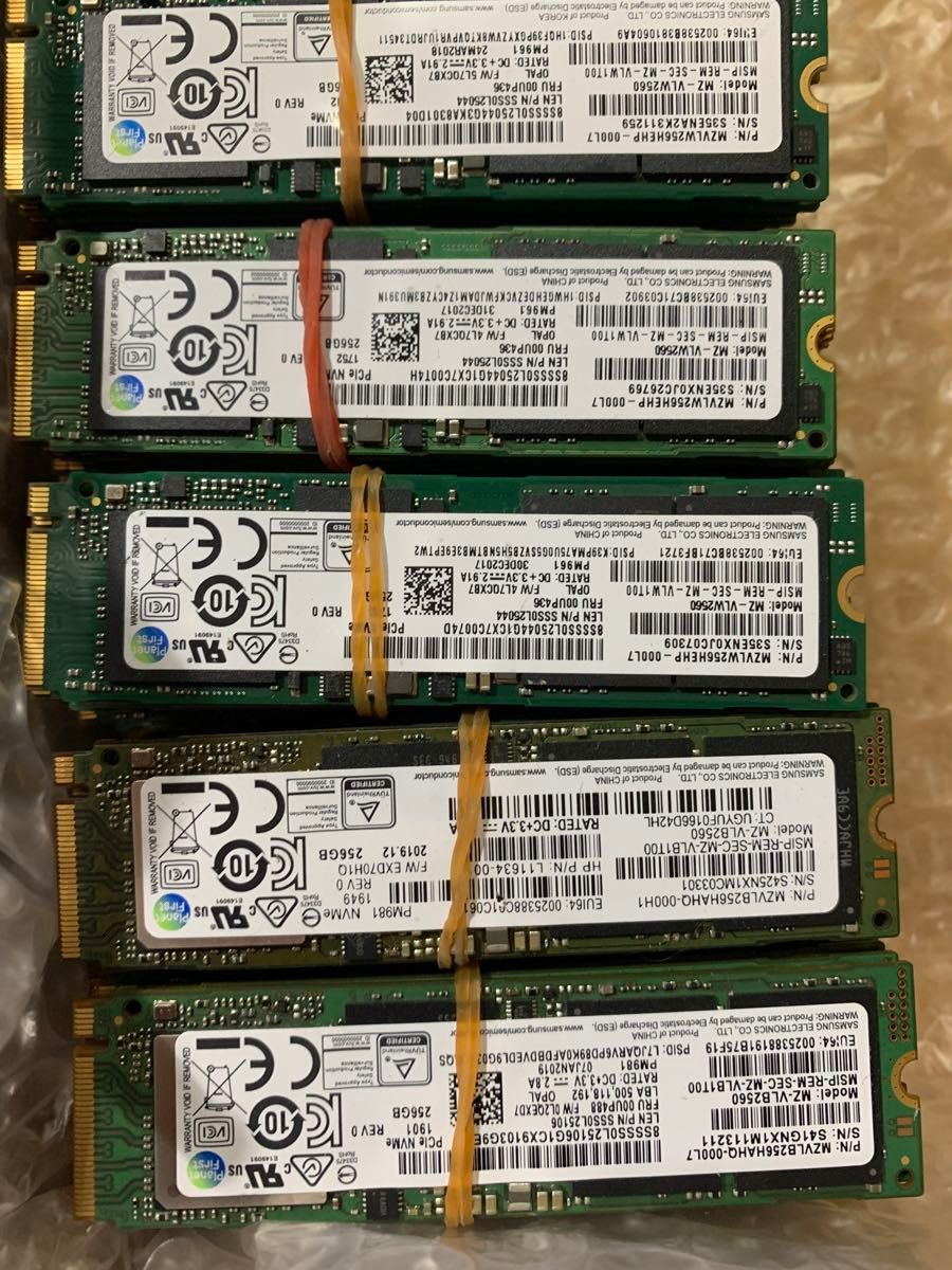 美品 10枚セット SAMSUNG M 2 NVMe SSD 256GB消去済み/ 正常判定 美品 10枚セット SAMSUNG M 2 NVMe SSD 256GB消去済み/ 正常判定