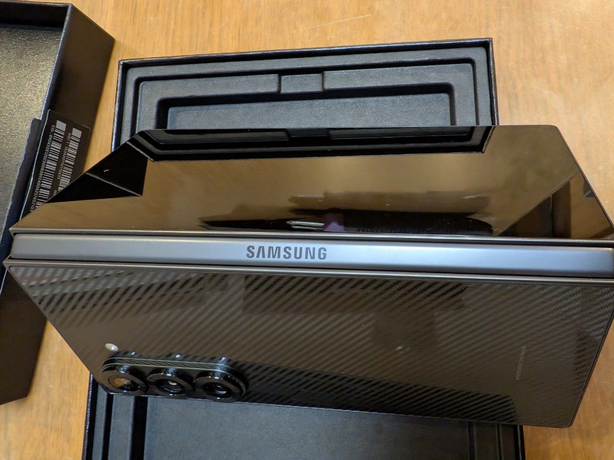 Samsung Galaxy Z Fold 6 国内版 クラフテッドブラック 12/256GB Samsung Galaxy Z Fold 6 国内版 クラフテッドブラック 12/256GB