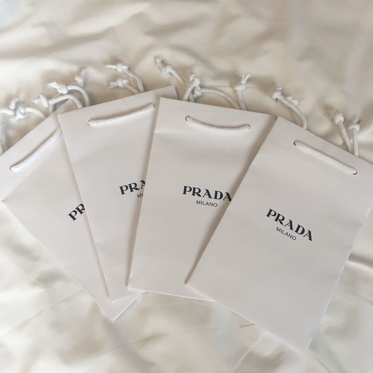 新品未使用 プラダ PRADA ショッピングバッグ ショッパー 紙袋